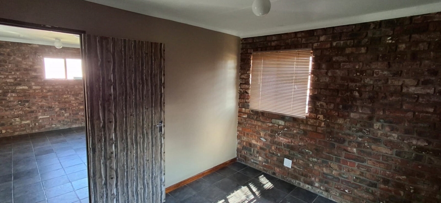 To Let 1 Bedroom Property for Rent in Jordania Free State